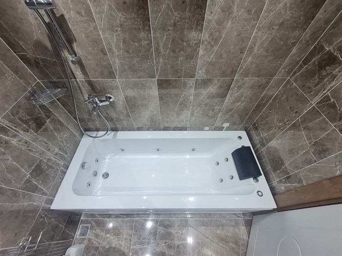 Jakuzi ile Sıradan Küvetler Birlikte Kullanılabilir Mi?