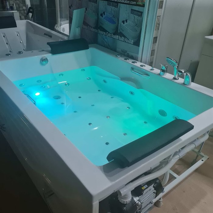 Jakuzi İçersindeki Benzersiz Motor