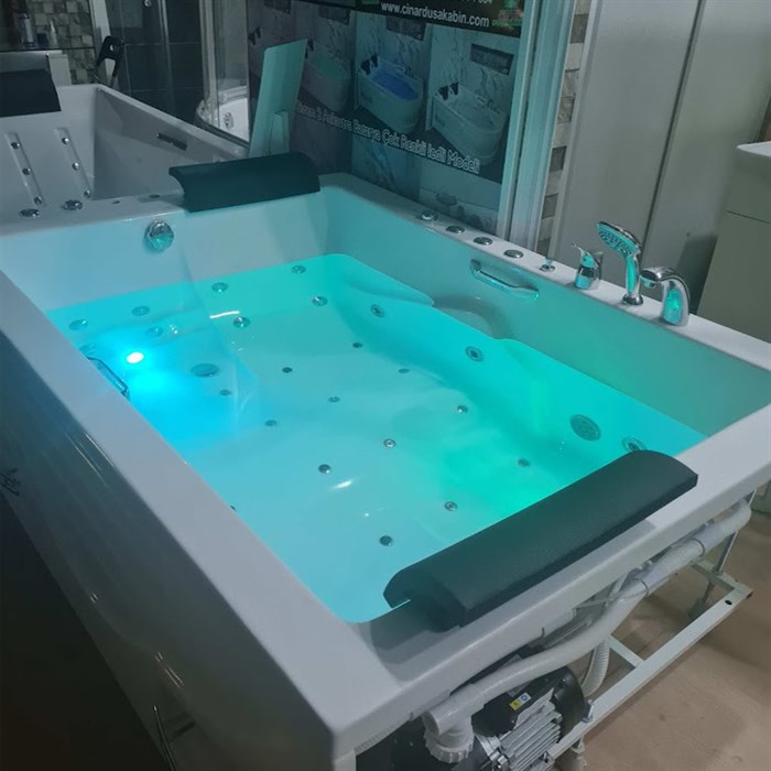 Son günlerin vaz geçilmezi jakuzi